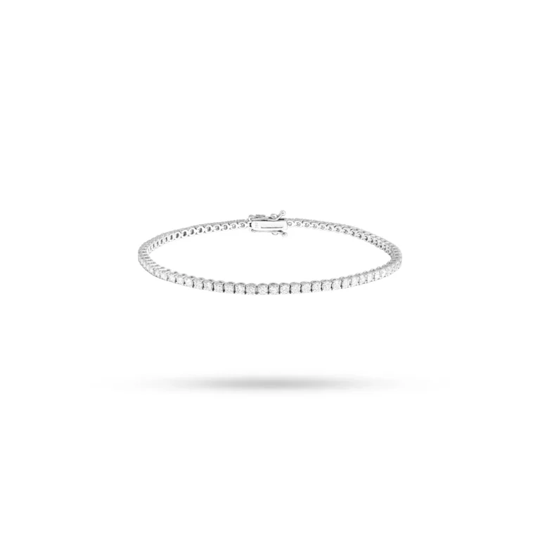 Classic 4 Prong Diamond Tennis Bracelet 18K White Gold Dubai